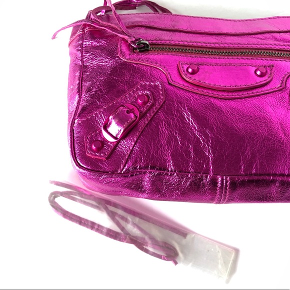 Balenciaga metallic mini clutch. - Picture 8 of 10